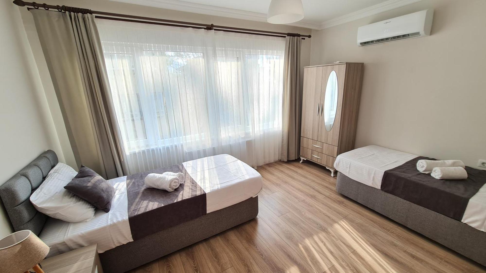 Cozy Spacious Near Green Mosque Yildirim Esterno foto
